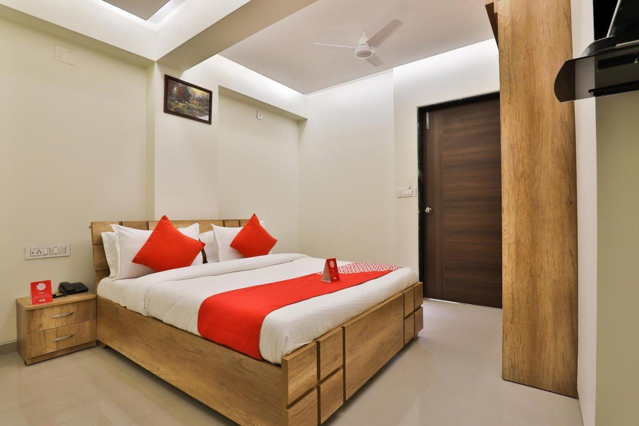 Collection O 12462 Hotel Shiv Inn Gandhinagar Exterior photo