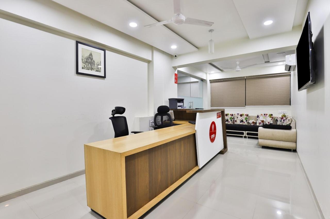 Collection O 12462 Hotel Shiv Inn Gandhinagar Exterior photo