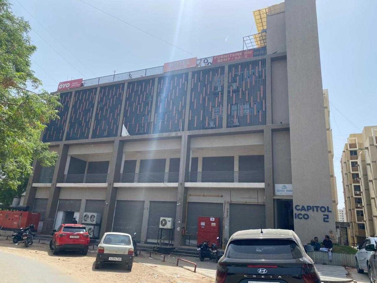Collection O 12462 Hotel Shiv Inn Gandhinagar Exterior photo