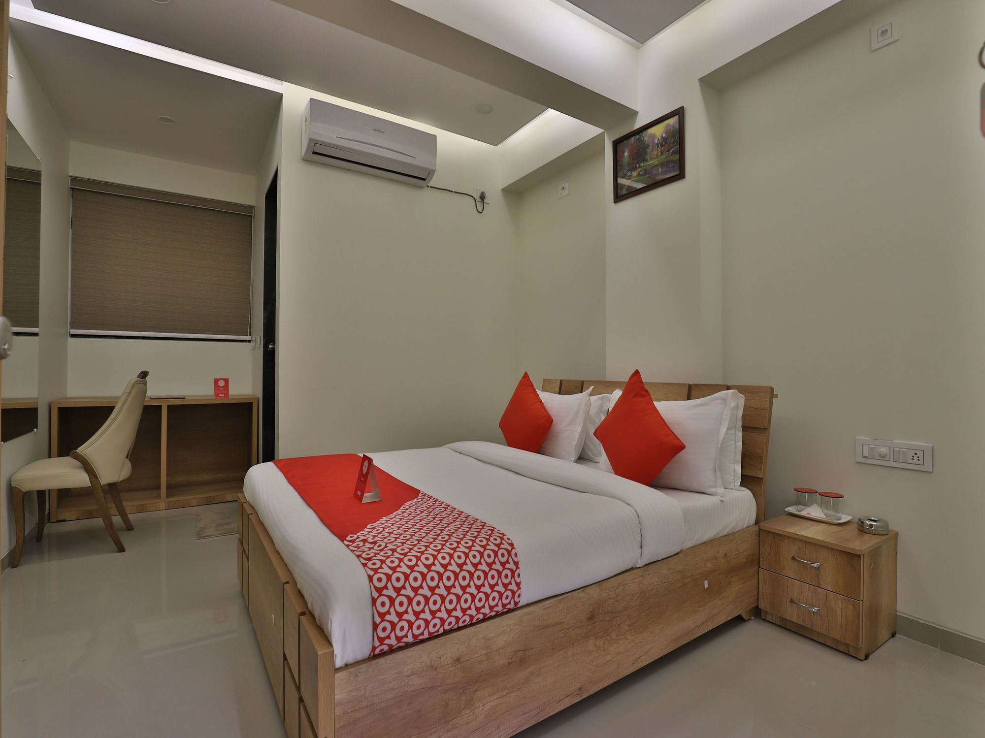 Collection O 12462 Hotel Shiv Inn Gandhinagar Exterior photo