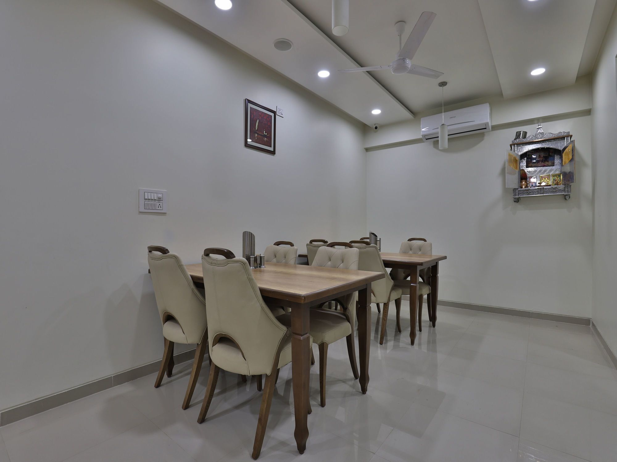 Collection O 12462 Hotel Shiv Inn Gandhinagar Exterior photo