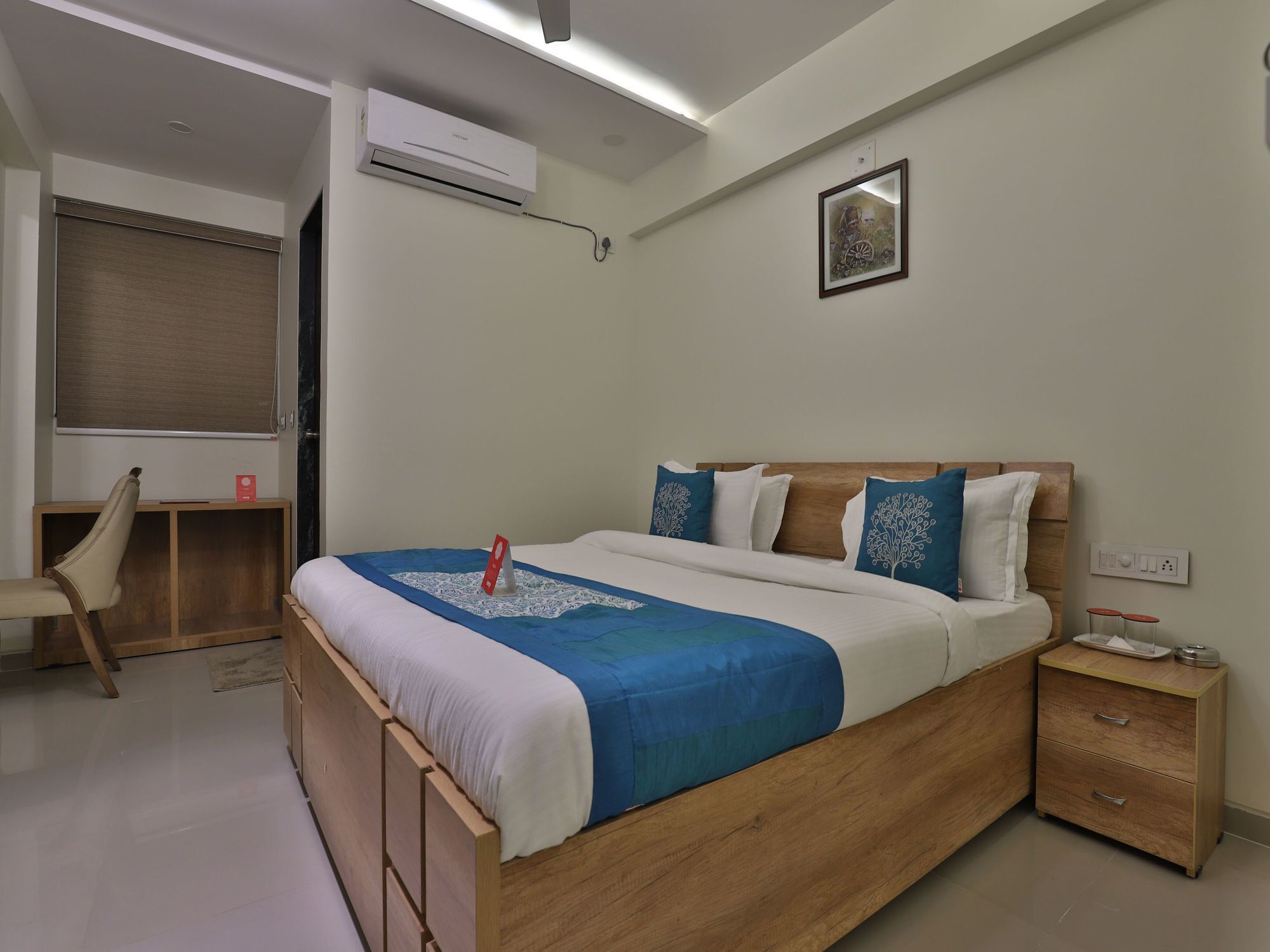 Collection O 12462 Hotel Shiv Inn Gandhinagar Exterior photo